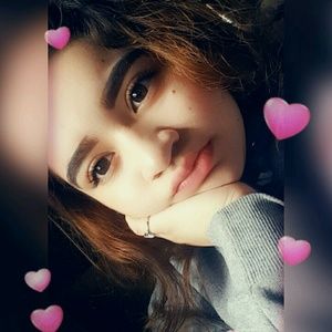 Meet your Posher, Sheyla